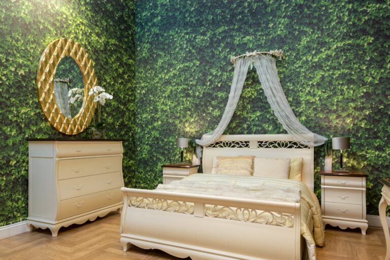 20 Green Wallpaper Ideas For Your Bedroom